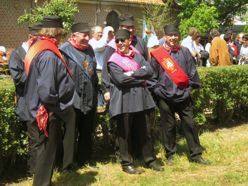 koningsschieting_2011_32.JPG - hilariteit bij de kenners