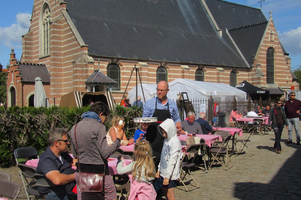 openmonumenten_2019_08.JPG - vollen bak op het terras