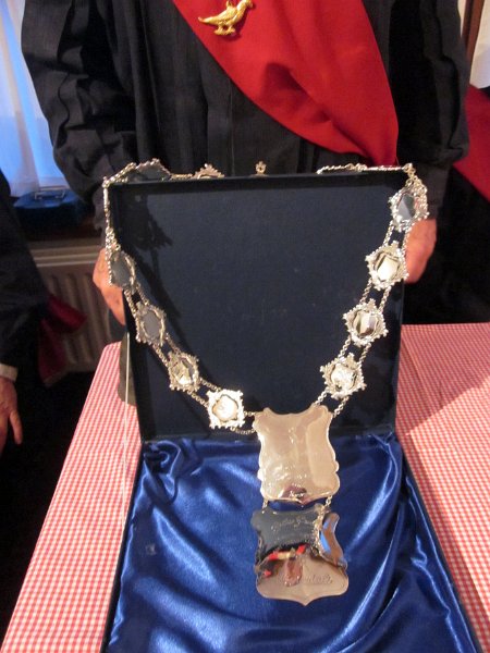 paasfeest2012_08.JPG -                                het  nagelnieuwe prinsenzilver