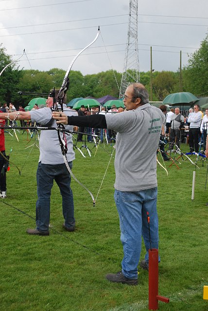schietspel_2009_11.JPG - De koning schiet