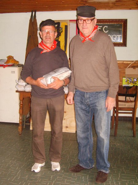 schietspel2011_43.JPG - kampioen Jos Nys