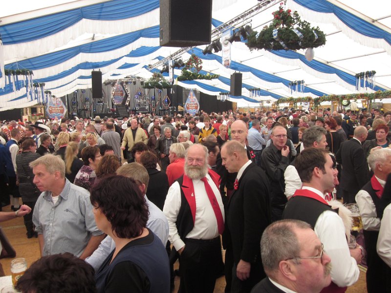 sittard2011_28.JPG - ambiance in de feesttent